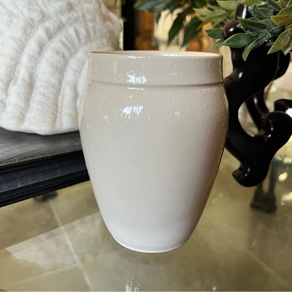 Artisan Signed Pottery Vase Leaf Flower Relief Botanical Art - Picture 9 of 11